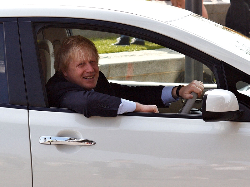 Velká Británie zakáže spalovací motory od roku 2035